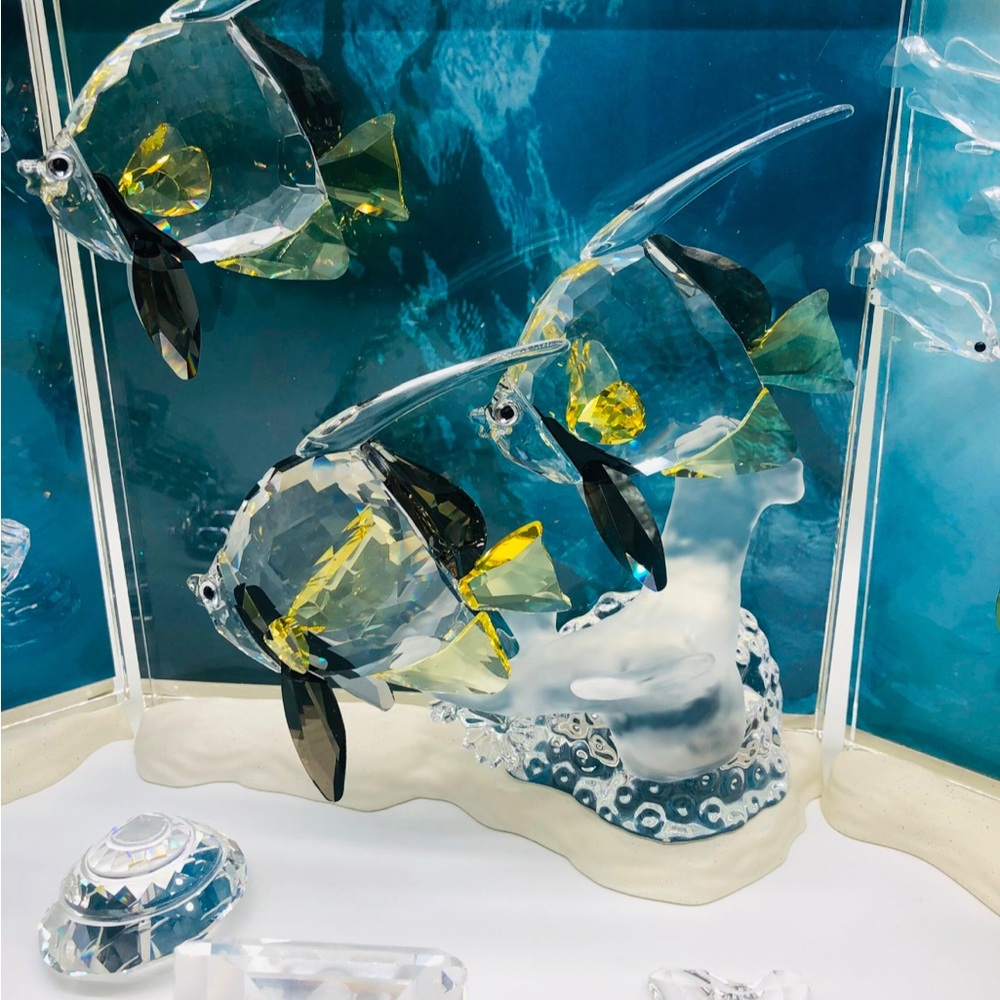 Crystal Fish Figurine - Clear and Yellow